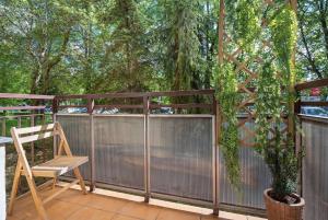 Przestronny Apartament z 3 Sypialniami i Balkonem Idealny do Pracy Zdalnej by Renters Prestige
