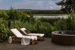 Mini Lake House - domek nad samym jeziorem