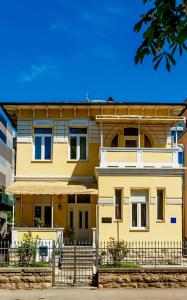 Sea View Boutique Apartman Villa Mediteran near Beach & Old Town