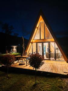 Transylvantures Cabin