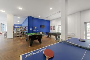 Vibrant Rooms in Rosedale Court