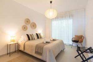 Stupa Hills with sea view, pool, free gym and sauna