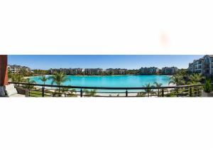 Nthatisis Luxury Lagoon Retreat