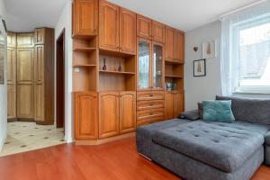 Comfortable Apartment with Parking Close to the Beach by Noclegi Renters