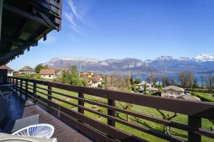 Chez Lorette - vue lac et montagne