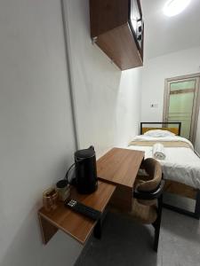 Kilimani Budget Stay with Workspace , CBD Access