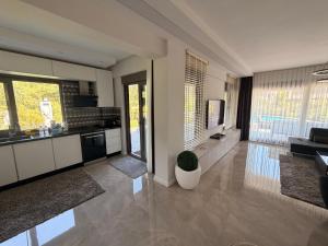 Canyon Villa Göynük Kemer Antalya with Pool