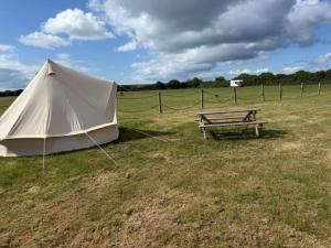 Hurst View Glamping