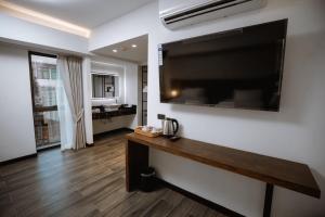 The Wang Yaowarat Hotel