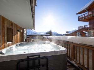Appartement spacieux proche pistes avec jacuzzi et parking - FR-1-690-13