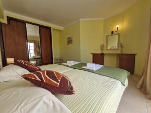 Dunas Alvor with pool view and parking in the city center