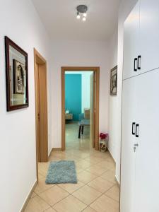 Vlore Centre Lions Gate 4