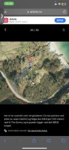 Idyllisk overnatting i dome ved sandstrand