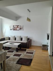 Karposh Lüks Big Home