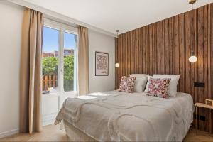 Luxury Flat Saint-Tropez by Maisons de Charloc Homes