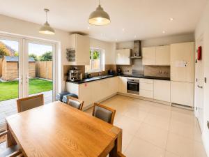 FyH Cosy House with free WIFI & Parking