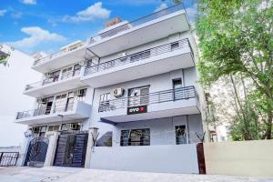 Hotel O Shubham Guest House