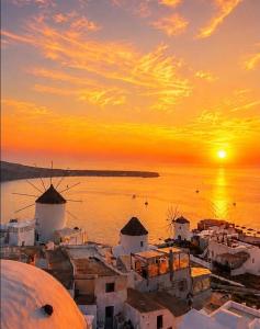 Evilio Houses Oia Santorini