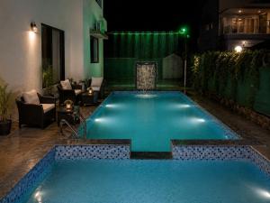 Aavishkar Prime 2BHK Private Villa in Lonavala - Private Pool, Garden & Turf