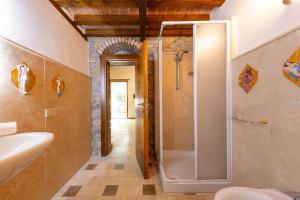 Le Querciolaie with Geothermal Pool - by PosarelliVillas