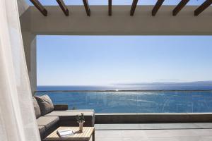 Candia Lux - Iconic Villa with Secluded Beach by etouri