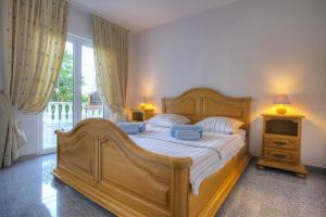 Villa Buric Fw 1 mit Garten & gedeckte Terrasse