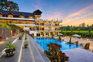 The Grand Retreat - Chikmagalur