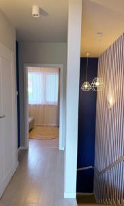 Apartments Holenderska with Free Parking