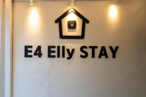 E4 Elly STAY