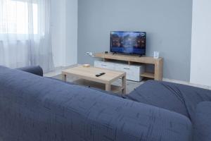 Modern Luxury 1 Bd Apt with Balcony in Dafni