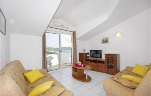 Beautiful Apartment In Necujam With Wifi