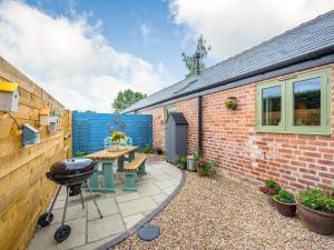 The Cow Shed - Uk38575