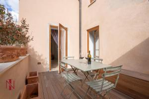 Todescan Duomo Terrace - Italian Nights Collection