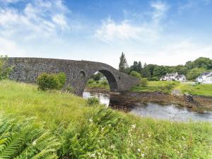 Tigh Na Clachan