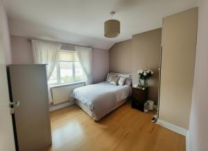 Private Double Room near Kilmainham Gaol, Heuston & LUAS
