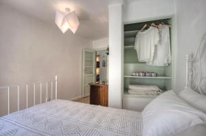 Stay local in Alfama! Alice central home, near river