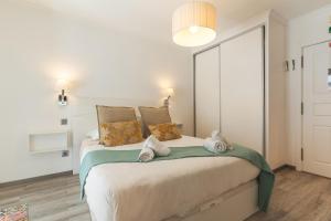 Cosy Central by Atlantic Holiday