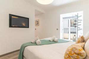 Cosy Central by Atlantic Holiday