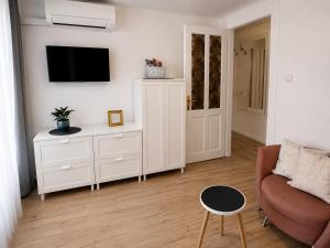 Old Town Apartment Theo