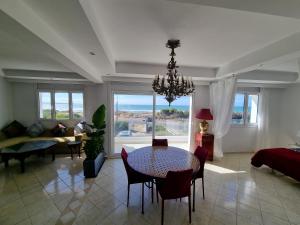 Plage El Haouzia