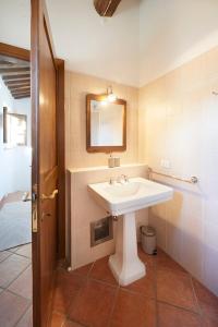 Comfy country home in Asciano