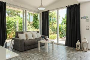 VILLA sul MARE - Spiaggia privata con posto barca e Giardino
