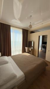 Hotel Lazuri