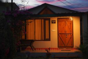 Entire Farm house in Jim Corbett with staff and cook