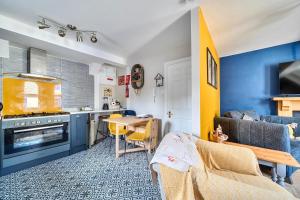 Newly Refurbished 2nd Floor Apartment Lil Nauti