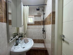 Apartments Emanuela - Near Centar & Beach, Novalja
