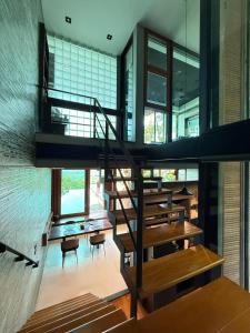 Sound Cloud Seaview Villa