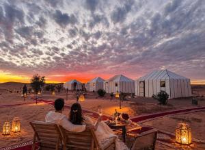 Sahara Magic Luxury Camp & Camel trek