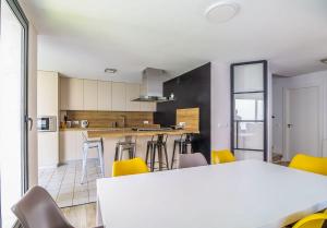 GuestReady - Valdelagrana Spacious: 300m to Beach