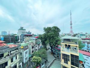 May - AMAYZING CITY VIEW